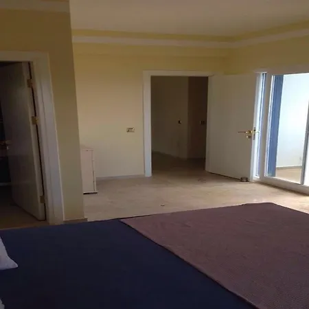 Villa Golden Villas *