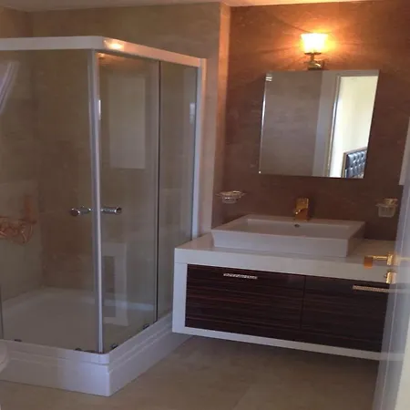 Golden Villas Villa